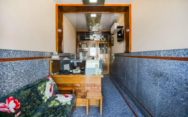 Hotel Shashi 2 By OYO Rooms