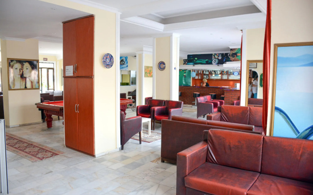 Hotel First Class