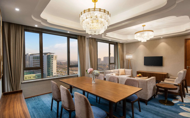 Ramada Encore by Wyndham Wuhan Caidian