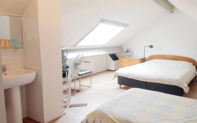 Awesome Home in Remersdaal With 7 Bedrooms and Wifi