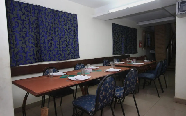 OYO 5108 The Retreat Hotel