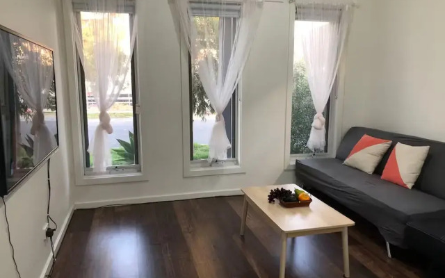Serenity Home 11 by Hiverooms