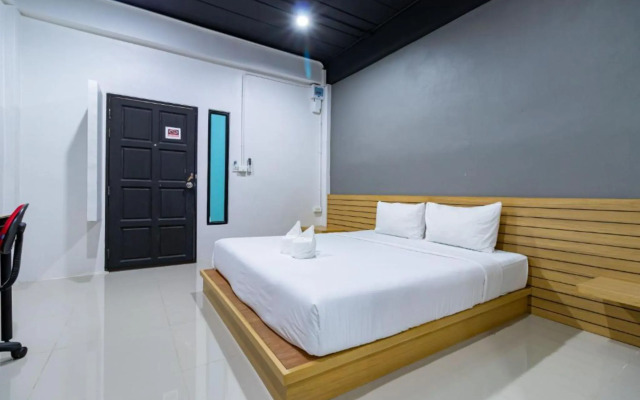 CS Klongtoey Grand Resort