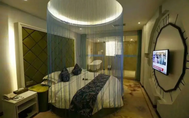 Huaqiao International Hotel