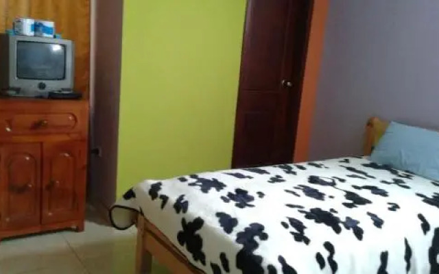 Hostal Dinos