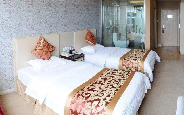 Rayne Holiday Hotel