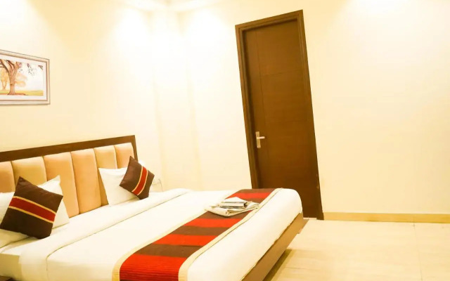 Roomshala 024 Luxury Stays Sector 12