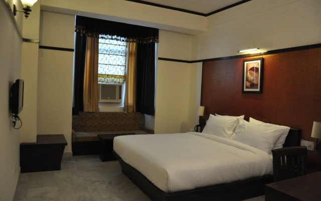 OYO Flagship 48918 Hotel Krishna Sagar Udhyog Kunj