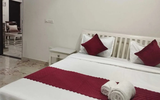 Luxsugero Penthouse Kaichidham