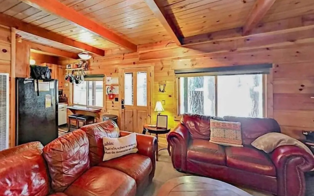 3988 Manzanita Avenue 2 Bedroom Cabin by RedAwning