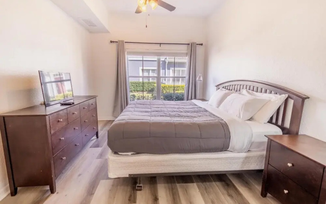 4562 YR - Amazing 4 Bed Private Getaway