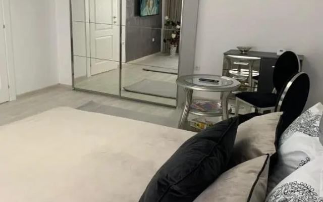 Leon Apartment