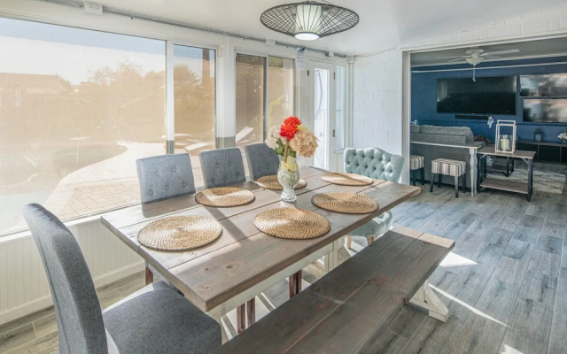 Exquisite 4BR Home near Old Town by WanderJaunt