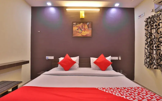 OYO Flagship 28024 Hotel Royal Palace