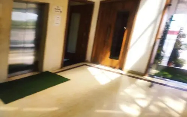 Hotel Manasi Royal