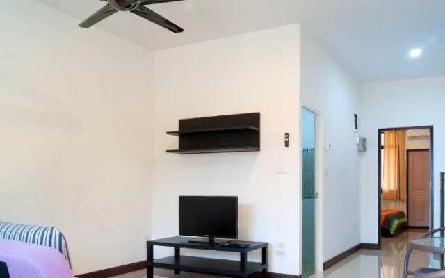 Suporn Lakeview Serviced Apartment & Homestay