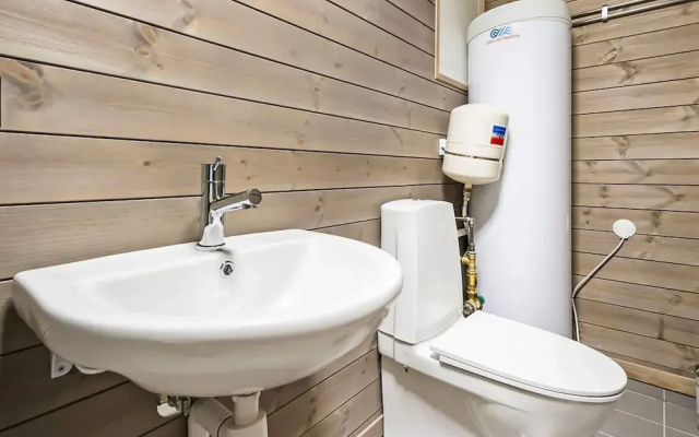 6 Person Holiday Home in Averoya