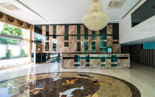 Luxury Cosy Beach View Condominium