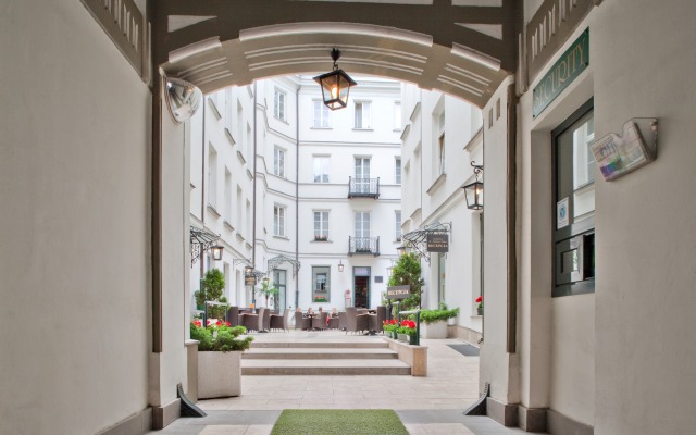 Отель Residence St. Andrew's Palace вид на фасад
