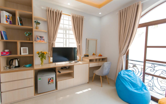 CBD Home - Home in Central - The Art