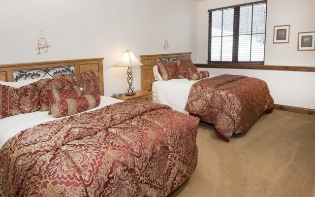 Alpine Drive Chalet