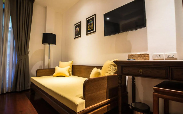 Woo Gallery and Boutique Hotel