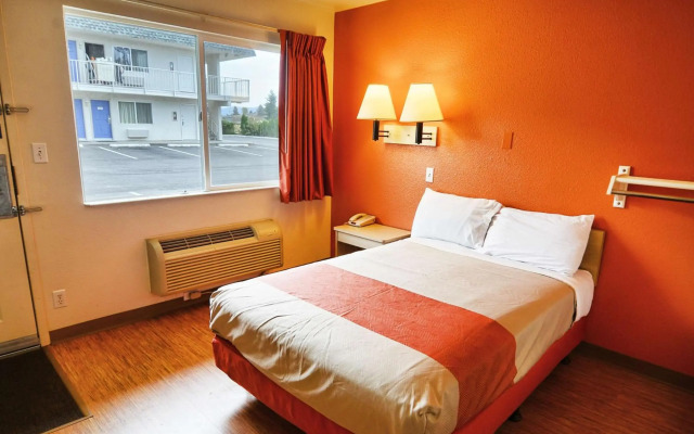 Motel 6 Coeur D'Alene, ID
