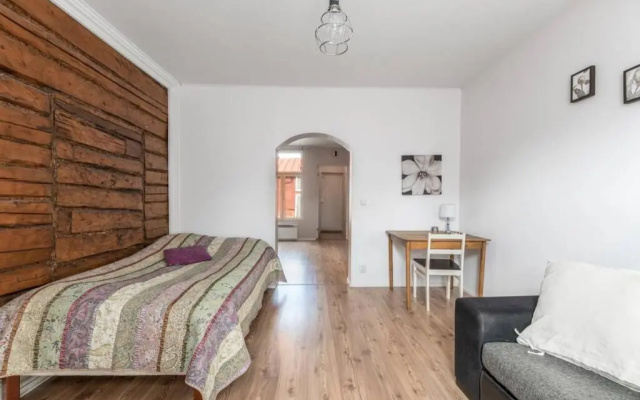 SELF-SERVICE apt 10 min from bus-&railway station, free bike!