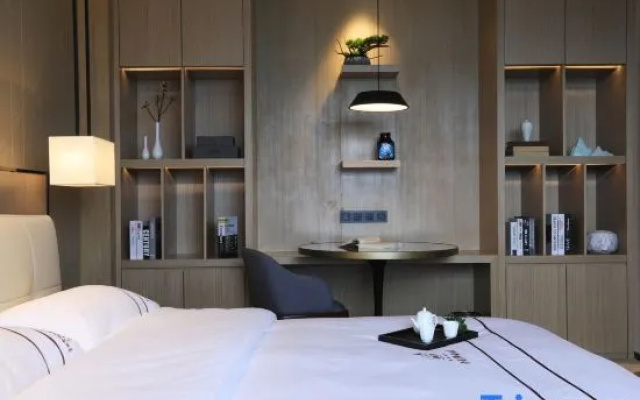 Yongfu County Golden Coast Royal Blessing Hotel