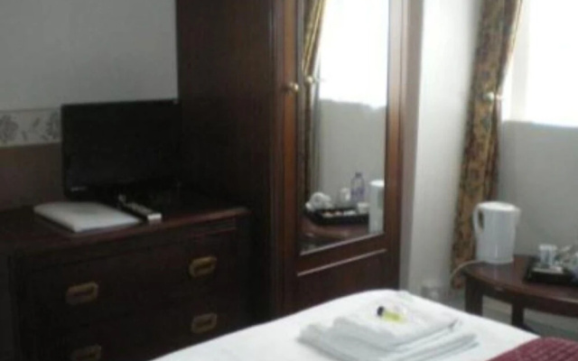 The Crown Hotel