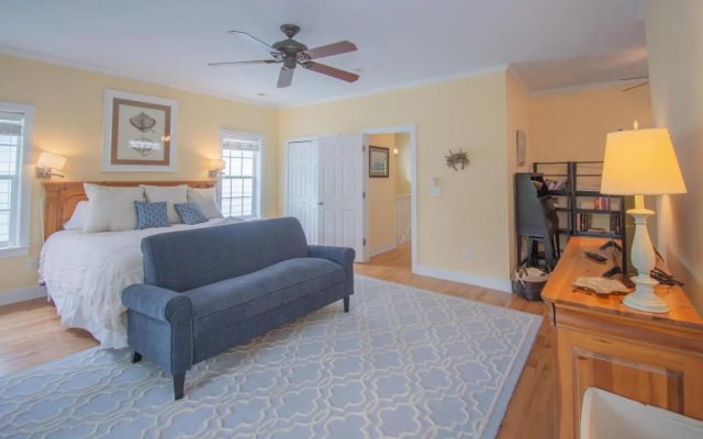 694 Bonito Rd