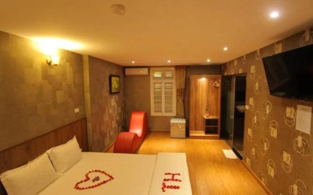 TH Hotel