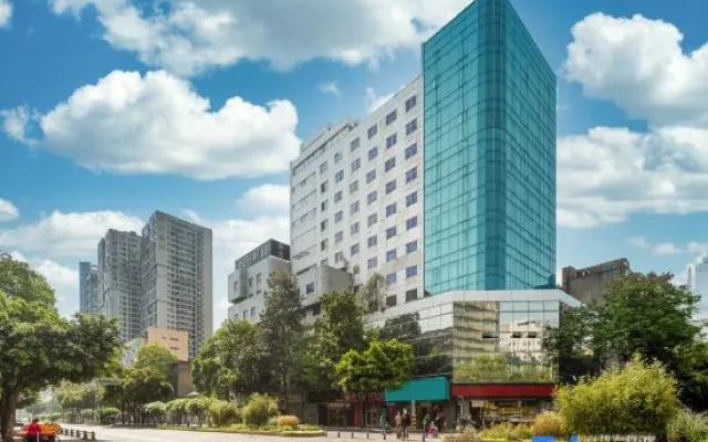 Jinzhu Hotel (Chunxi Collection)