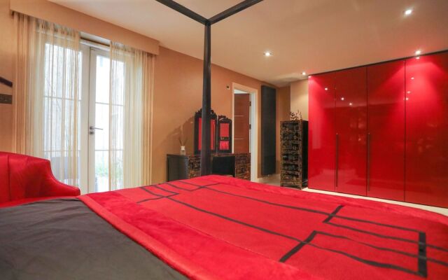 Отель Lovely 2 Bed Flat in Warren Street комната для гостей