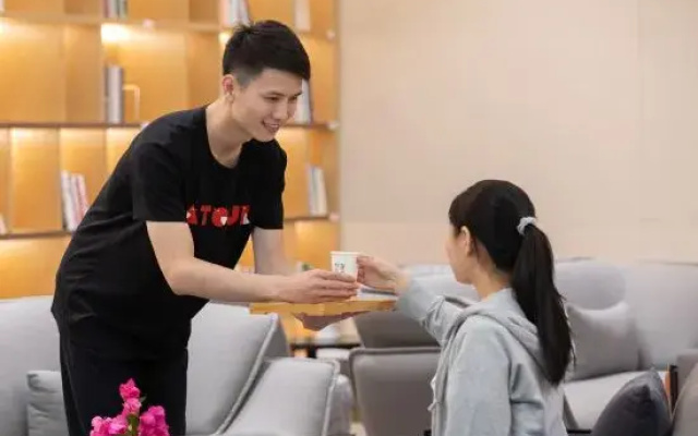 Atour Hotel (Shenzhen International Convention and Exhibition Center, Fengtang Avenue)