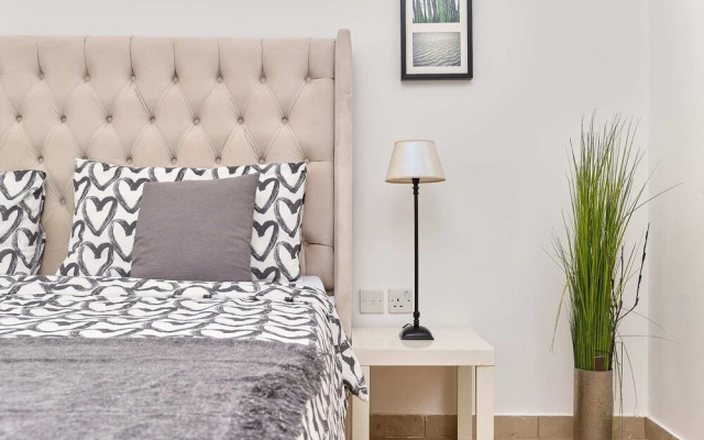 Cozy 1BR apartment Marina Crown