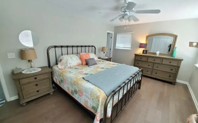 Floridays Vacation Home with Pool near to beach by RedAwning