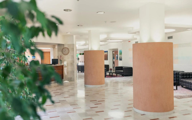 Hotel Crystal