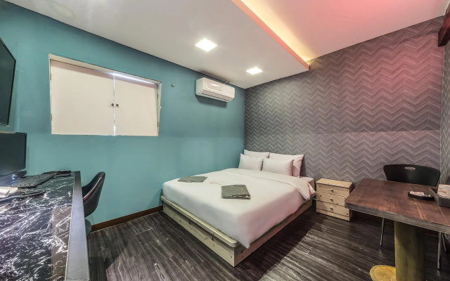 Moonlight Hotel