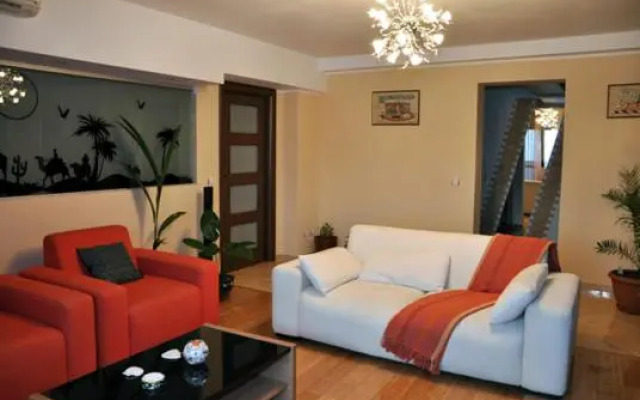 Ap. 64 Linda Residence