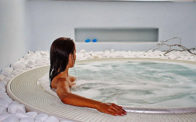 Yades Suites - Apartments & SPA