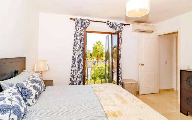 EN- Cozy Andalusian style townhouse in Marbella