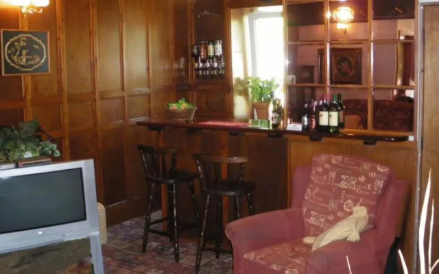 Maple Lodge