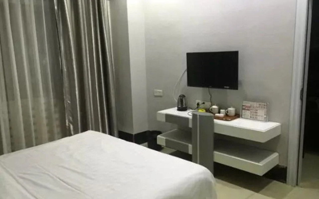 Junzilan Business Hostel(东莞君子兰商务酒店)