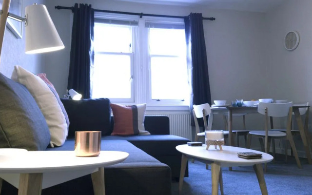 Castlehill Apartment