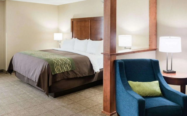 Comfort Inn & Suites West - Medical Center