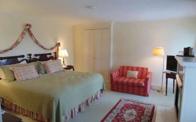 William Seaward Inn
