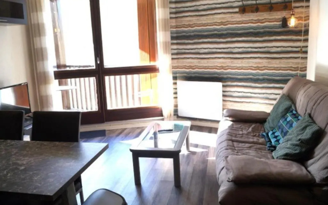 Appartement Enchastrayes, 1 pièce, 4 personnes - FR-1-165A-22