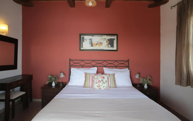 Yalis Hotel
