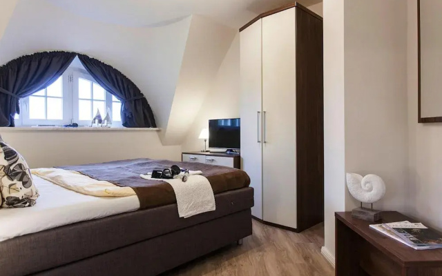 House by Bodden Lagoon With Sauna